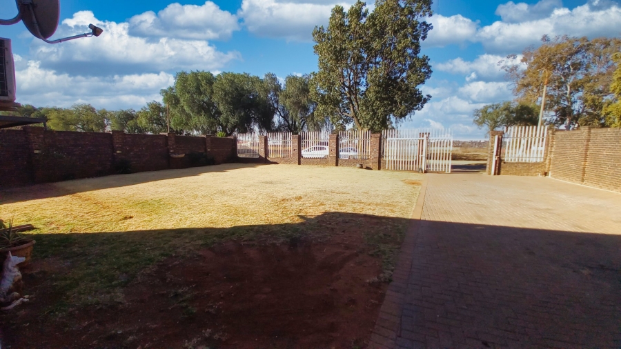 2 Bedroom Property for Sale in Van Dyk Park Gauteng