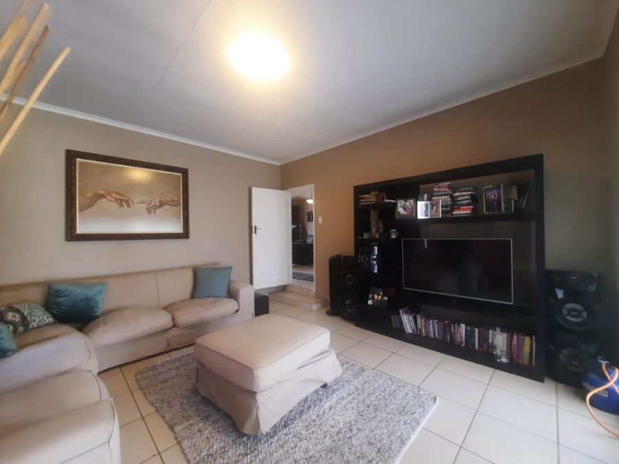 3 Bedroom Property for Sale in Kenmare Gauteng