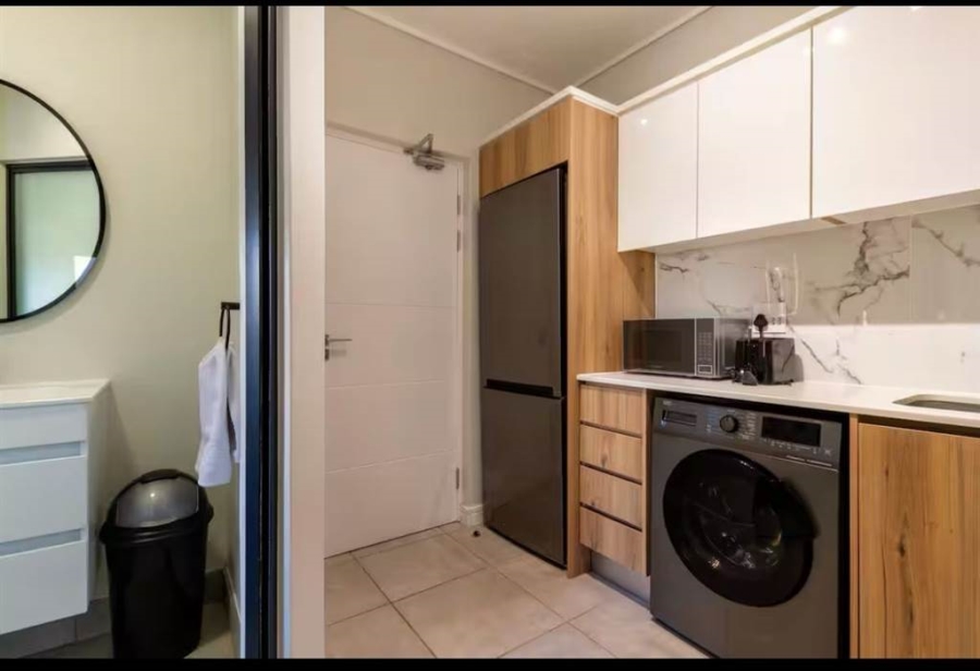 To Let 1 Bedroom Property for Rent in Waterfall View Gauteng