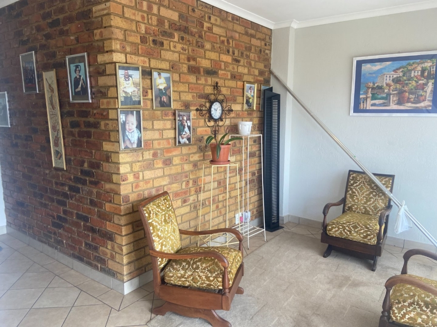 6 Bedroom Property for Sale in Krugersdorp West Gauteng