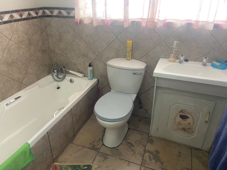 6 Bedroom Property for Sale in Krugersdorp West Gauteng