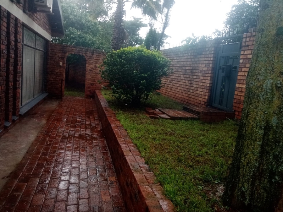 5 Bedroom Property for Sale in Danville Gauteng