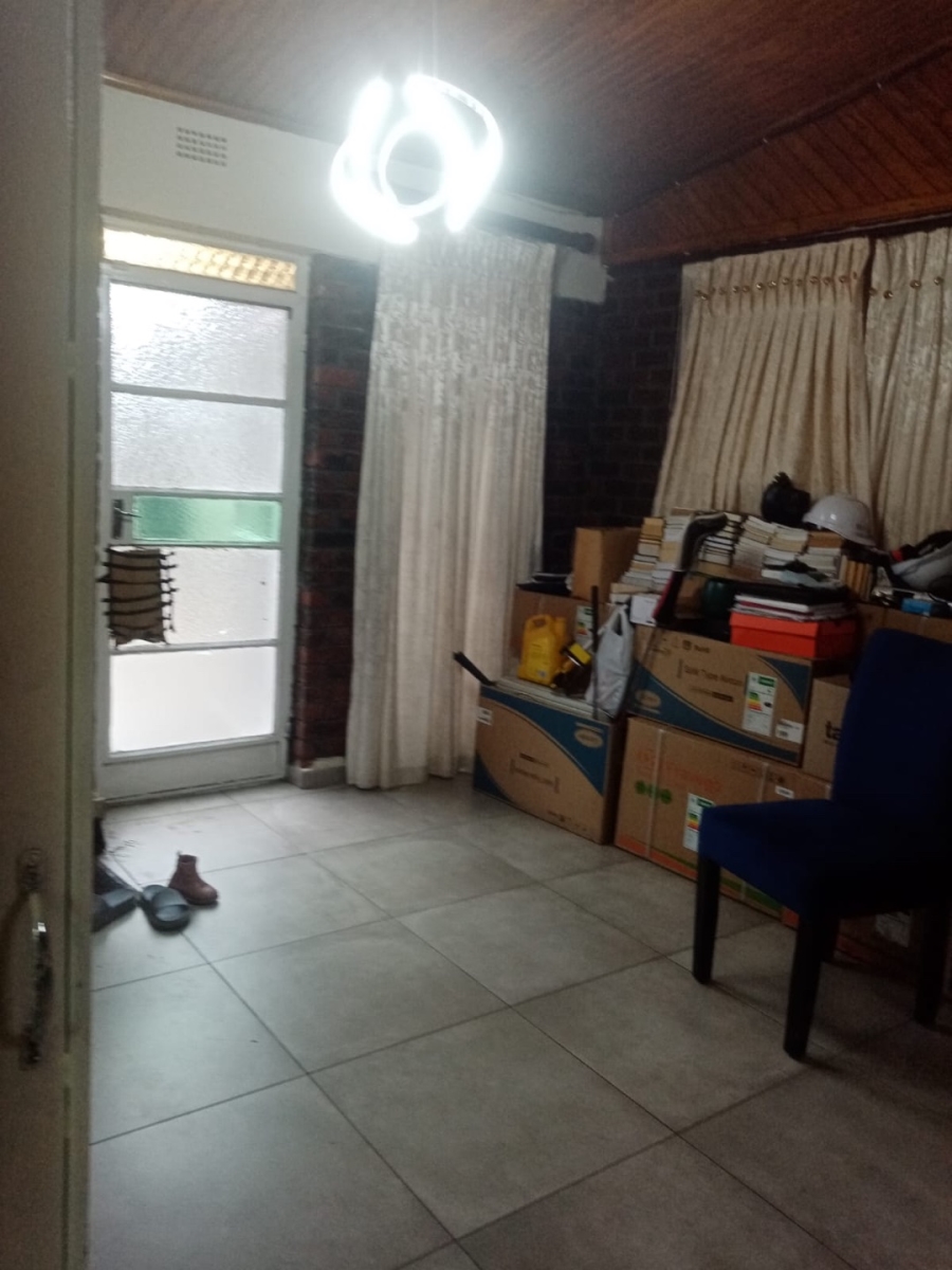 5 Bedroom Property for Sale in Danville Gauteng