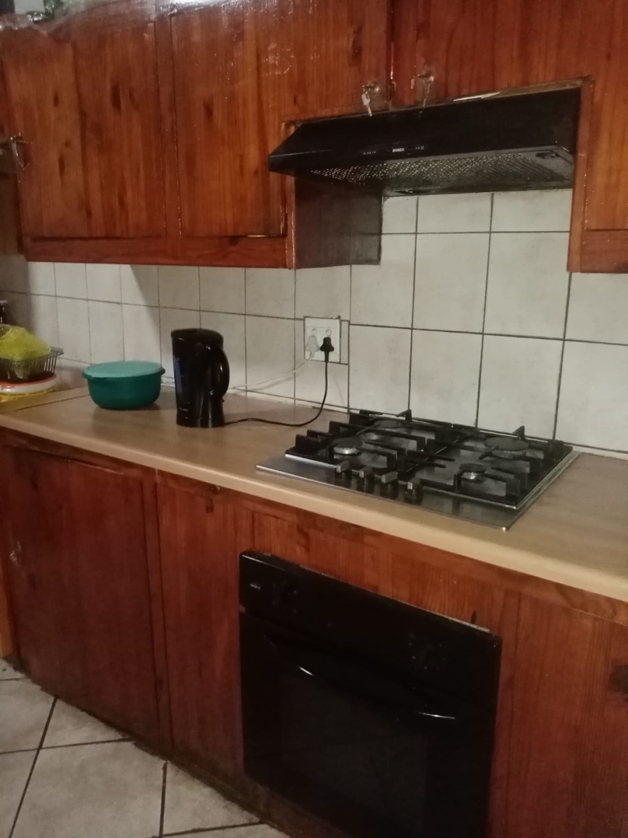 5 Bedroom Property for Sale in Danville Gauteng