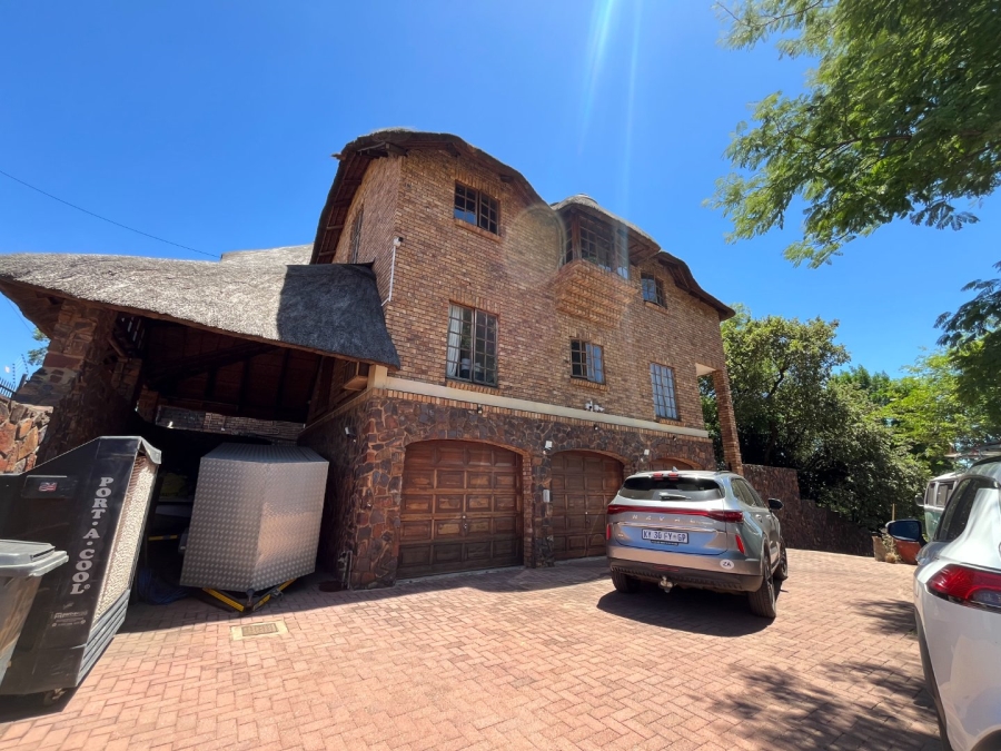 4 Bedroom Property for Sale in Newlands Gauteng