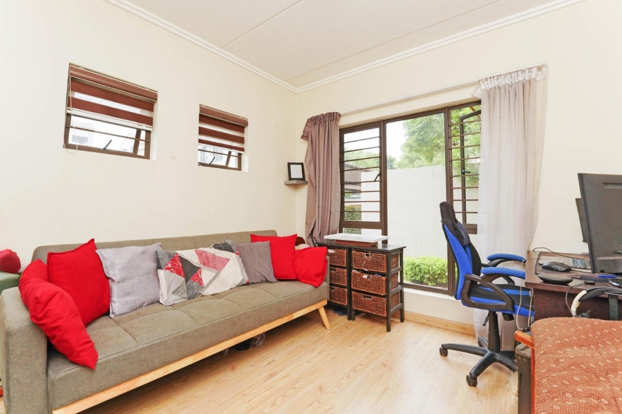 2 Bedroom Property for Sale in Paulshof Gauteng