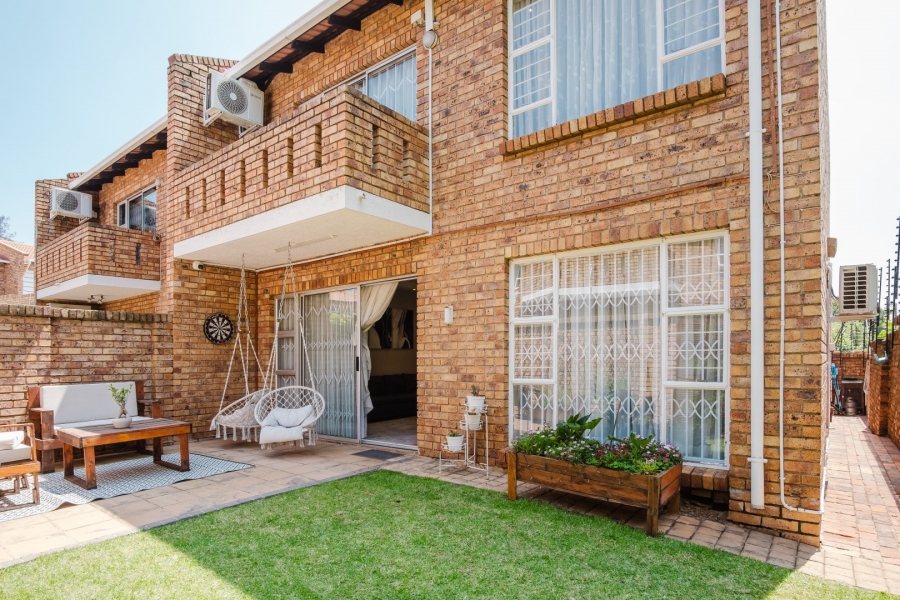 3 Bedroom Property for Sale in Mulbarton Gauteng