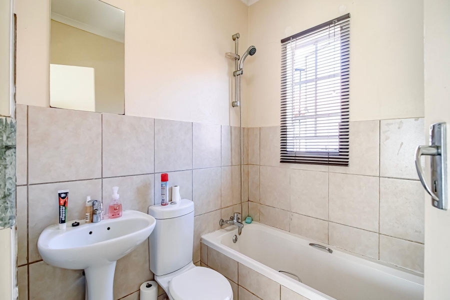 3 Bedroom Property for Sale in The Orchards Gauteng