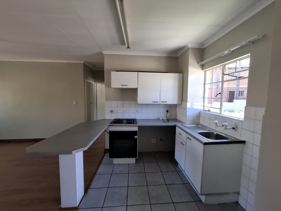 To Let 2 Bedroom Property for Rent in Monument Park Gauteng