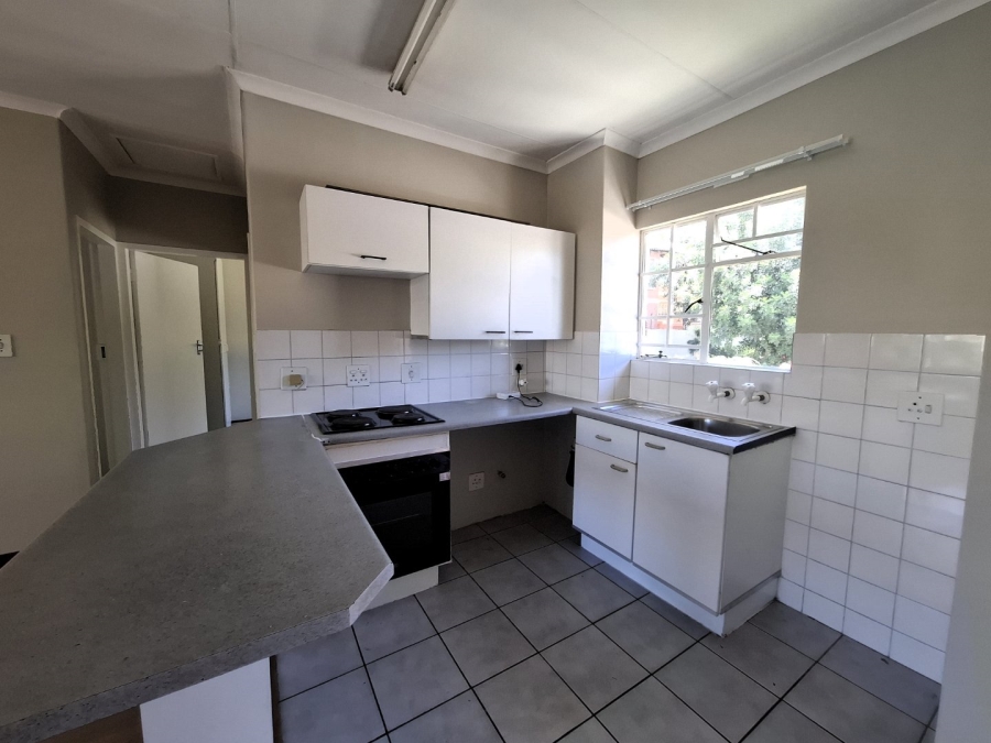 To Let 2 Bedroom Property for Rent in Monument Park Gauteng