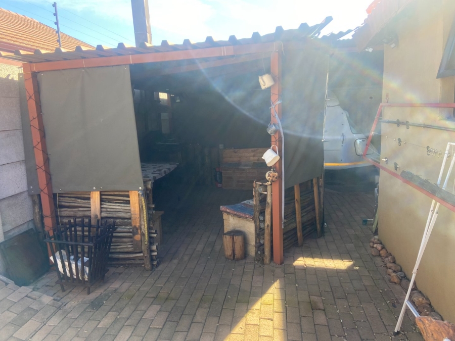  Bedroom Property for Sale in Krugersdorp West Gauteng