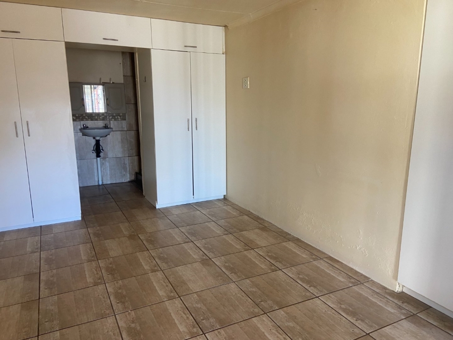  Bedroom Property for Sale in Krugersdorp West Gauteng