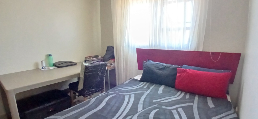 To Let 3 Bedroom Property for Rent in Heuwelsig Estate Gauteng