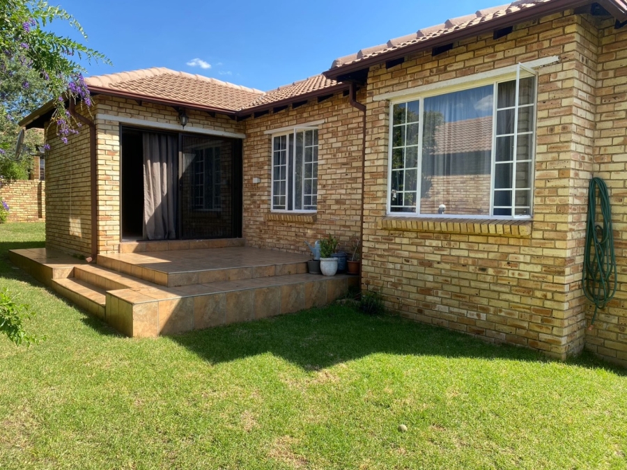 3 Bedroom Property for Sale in Kyalami Hills Gauteng