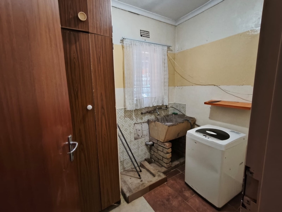 To Let 5 Bedroom Property for Rent in Marister Gauteng