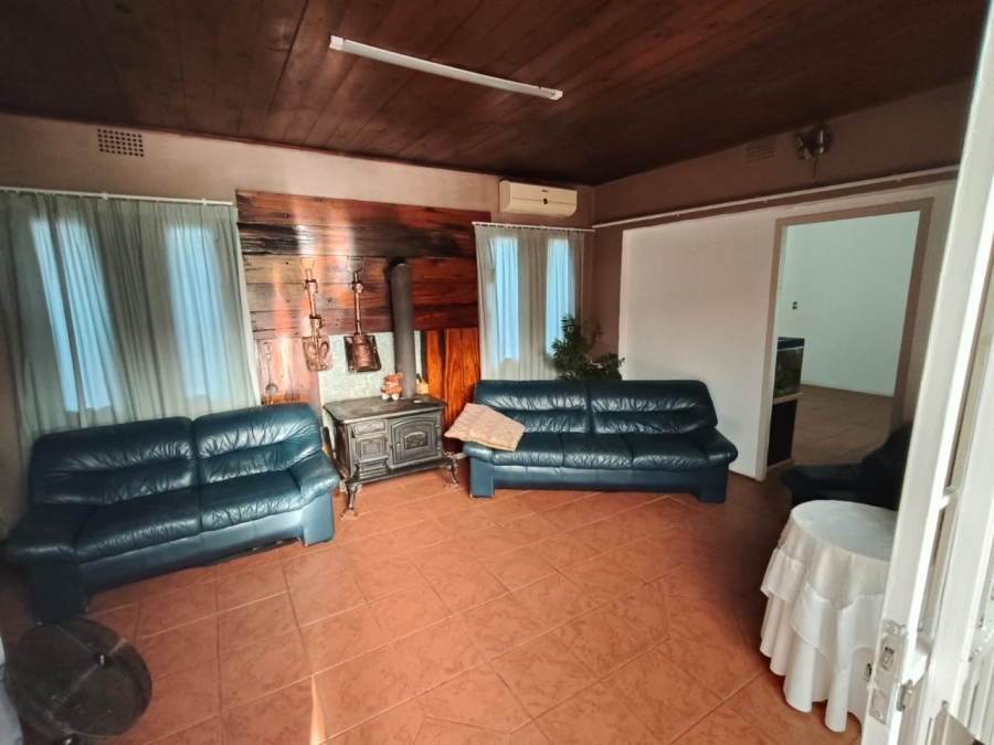 To Let 5 Bedroom Property for Rent in Marister Gauteng