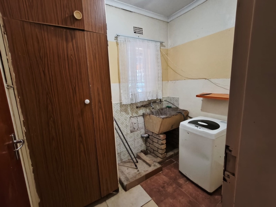 To Let 5 Bedroom Property for Rent in Marister Gauteng