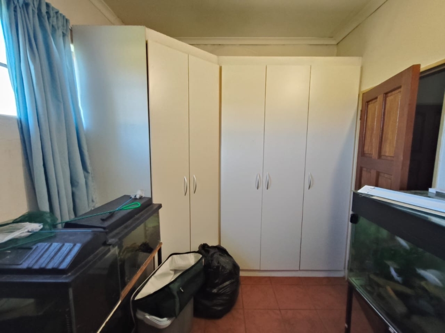 To Let 5 Bedroom Property for Rent in Marister Gauteng