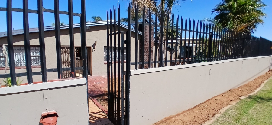 3 Bedroom Property for Sale in Witpoortjie Gauteng