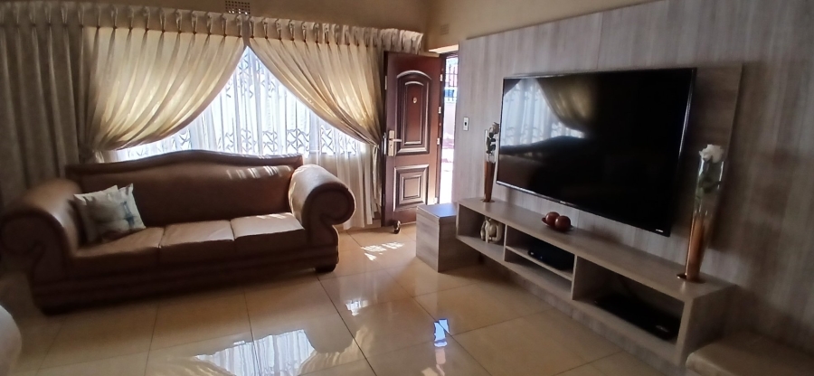 3 Bedroom Property for Sale in Witpoortjie Gauteng