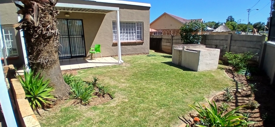 3 Bedroom Property for Sale in Witpoortjie Gauteng