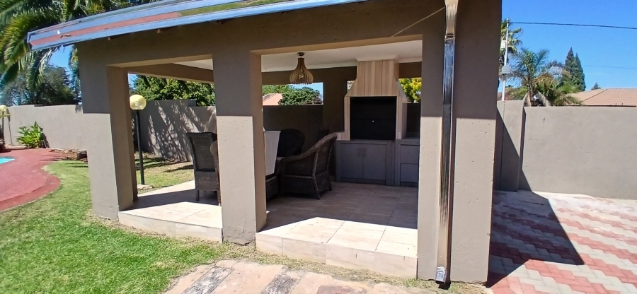 3 Bedroom Property for Sale in Witpoortjie Gauteng