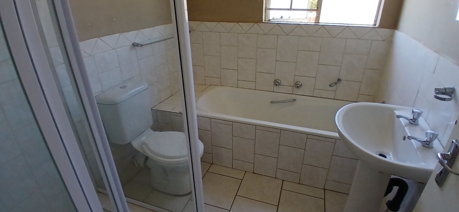 3 Bedroom Property for Sale in Groblerpark Gauteng