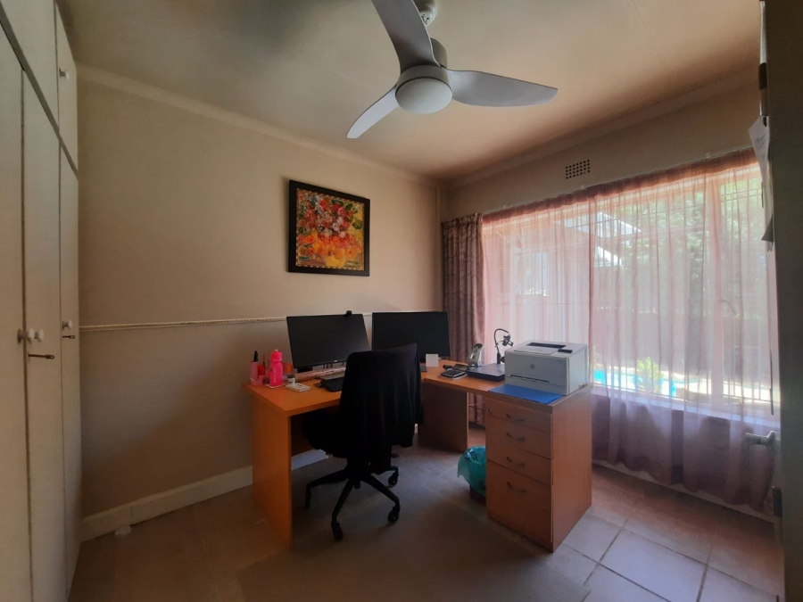 4 Bedroom Property for Sale in Rant En Dal Gauteng