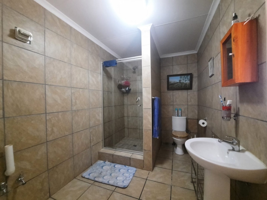 4 Bedroom Property for Sale in Rant En Dal Gauteng