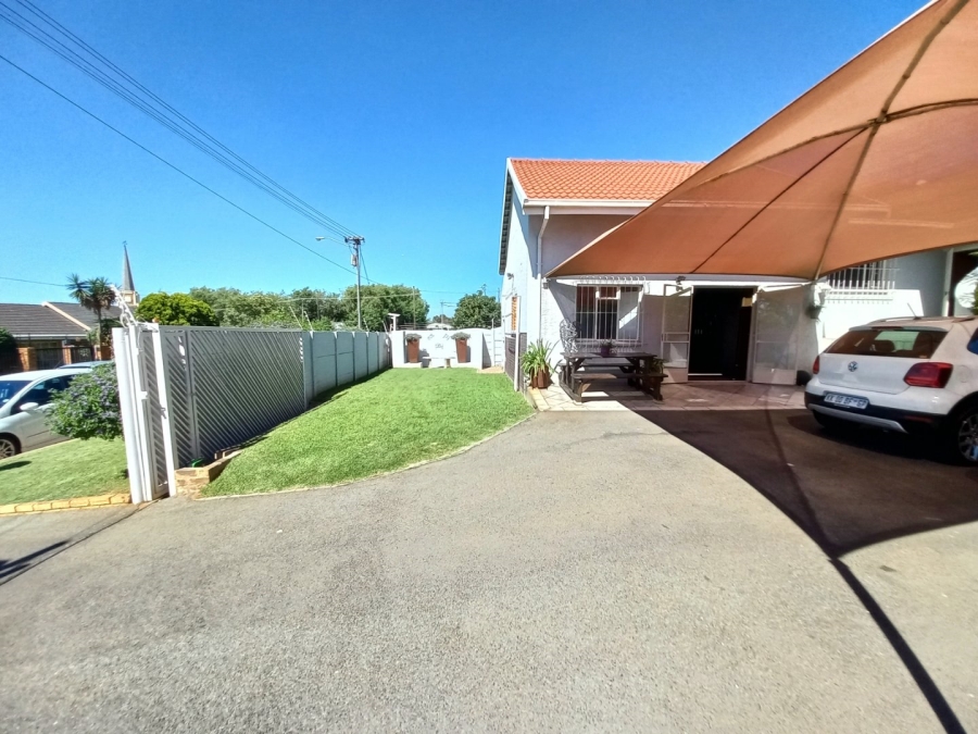 3 Bedroom Property for Sale in Symhurst Gauteng