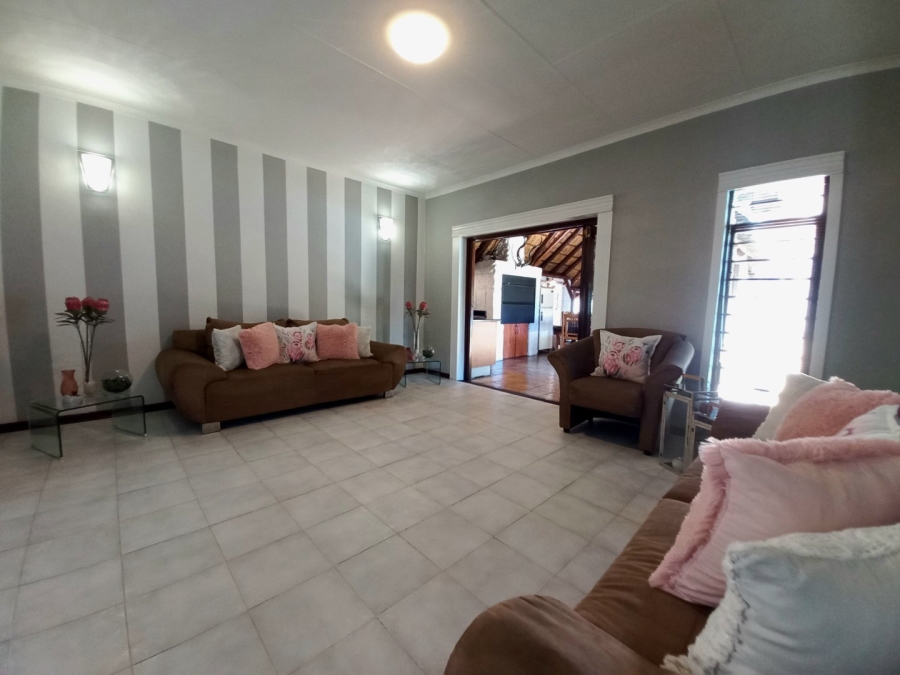 3 Bedroom Property for Sale in Symhurst Gauteng