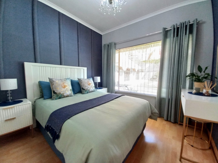 3 Bedroom Property for Sale in Symhurst Gauteng