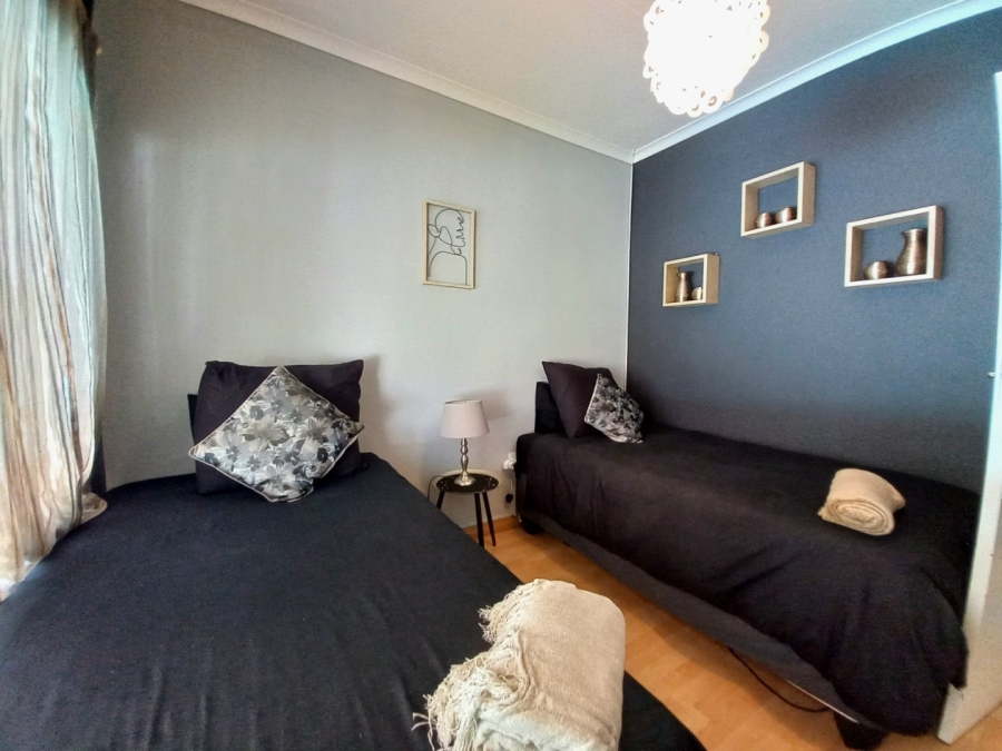 3 Bedroom Property for Sale in Symhurst Gauteng