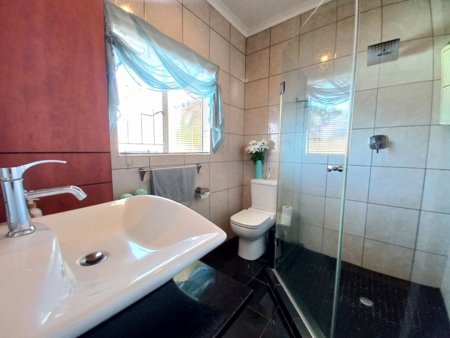 3 Bedroom Property for Sale in Symhurst Gauteng