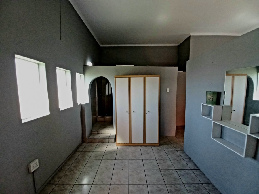 3 Bedroom Property for Sale in Symhurst Gauteng