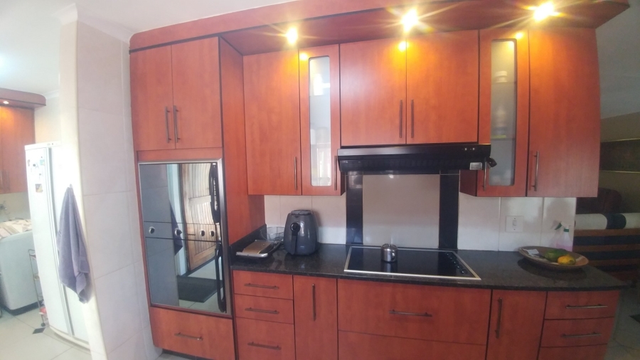 4 Bedroom Property for Sale in Ninapark Gauteng