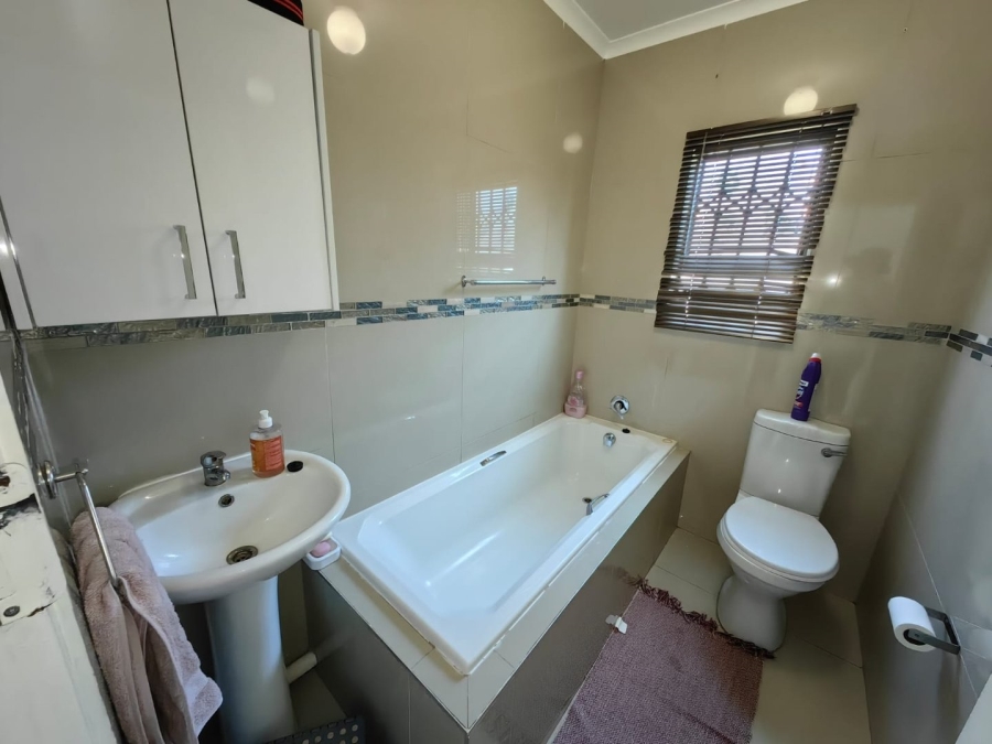 3 Bedroom Property for Sale in Klerksoord Gauteng