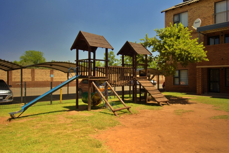 2 Bedroom Property for Sale in Boardwalk Gauteng