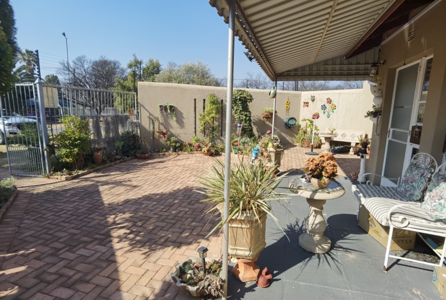 2 Bedroom Property for Sale in Erasmus Gauteng