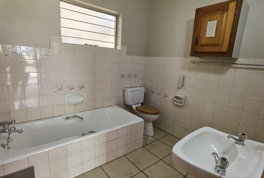 2 Bedroom Property for Sale in Erasmus Gauteng