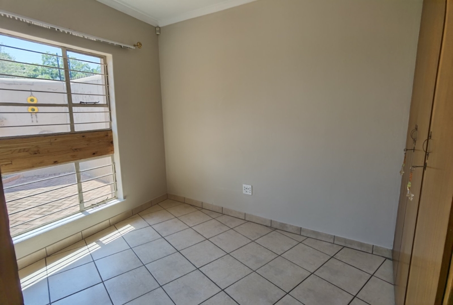 2 Bedroom Property for Sale in Erasmus Gauteng