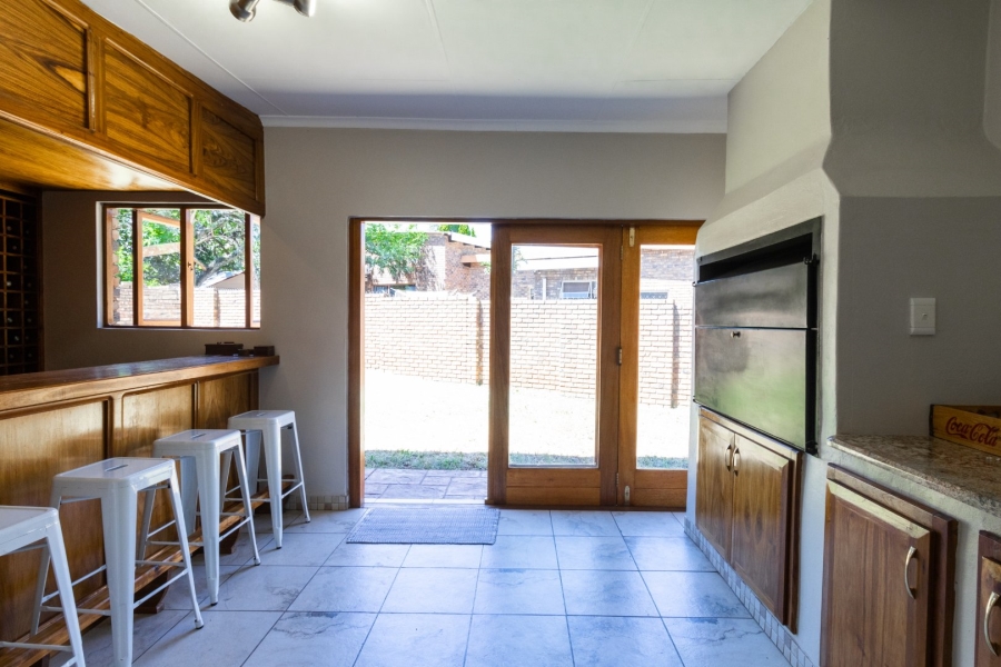 3 Bedroom Property for Sale in Zwartkop Gauteng