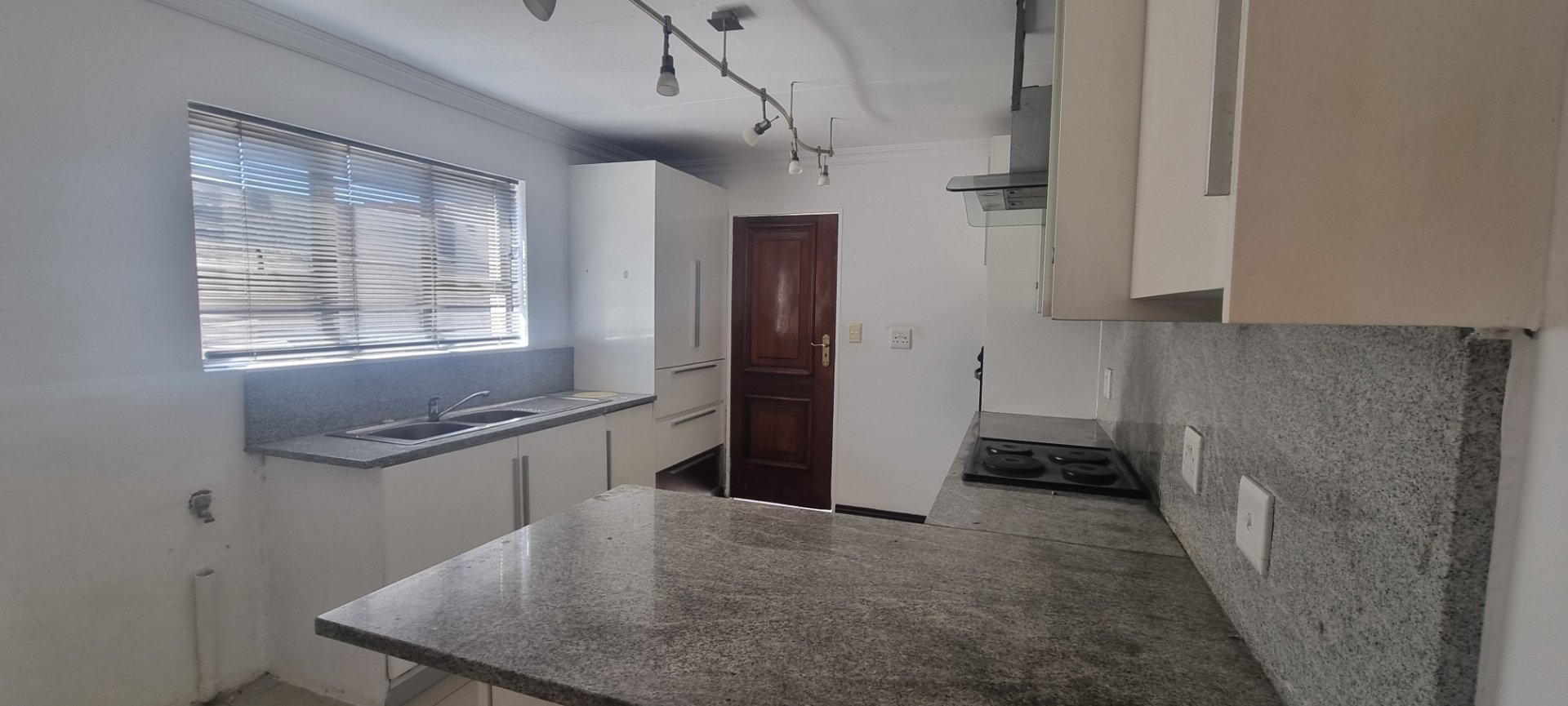 To Let 1 Bedroom Property for Rent in Suideroord Gauteng