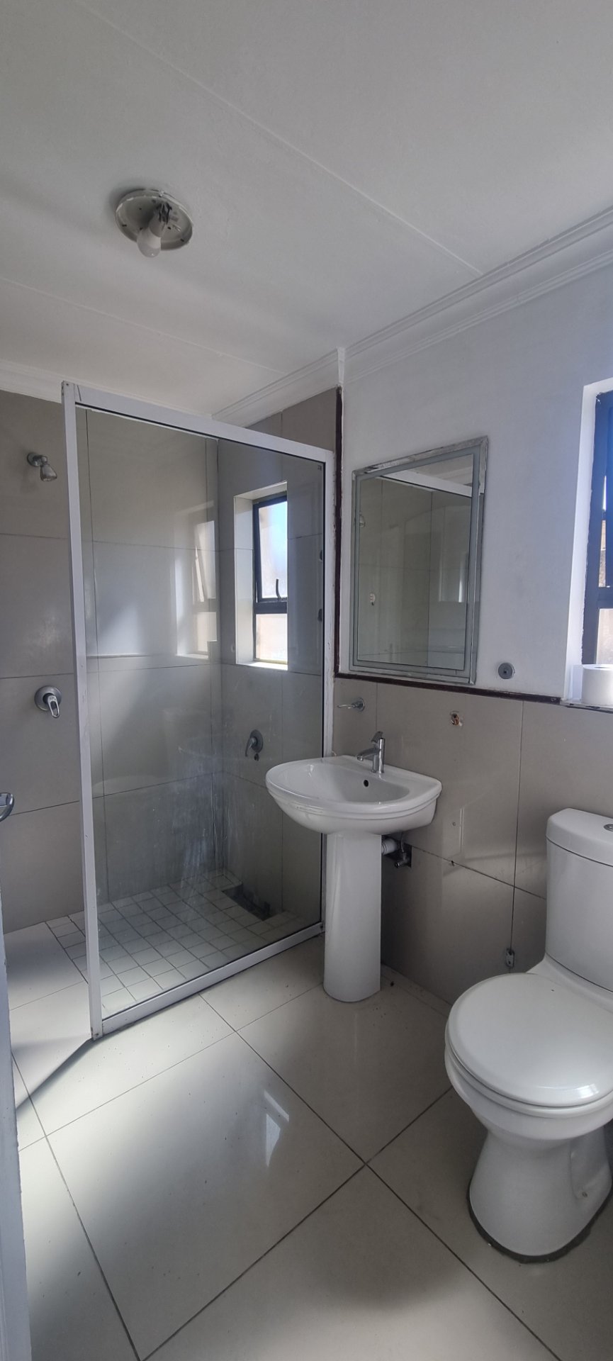 To Let 1 Bedroom Property for Rent in Suideroord Gauteng