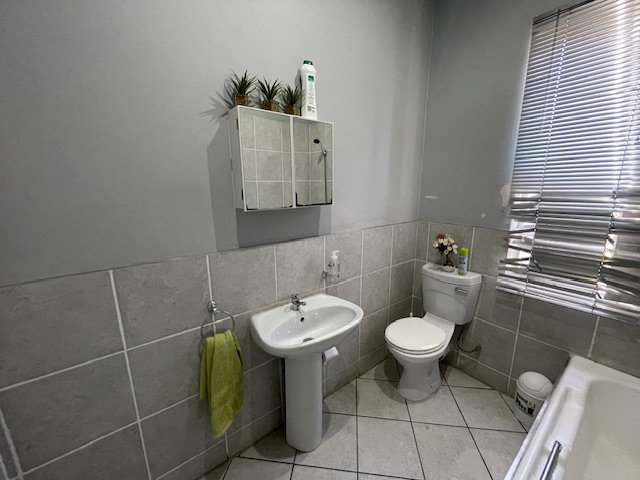 To Let commercial Property for Rent in Edenvale Central Gauteng