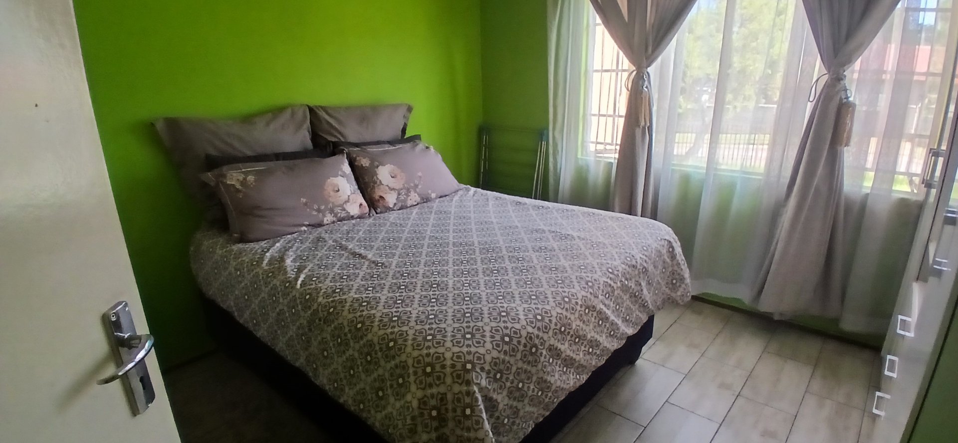 2 Bedroom Property for Sale in Lindhaven Gauteng