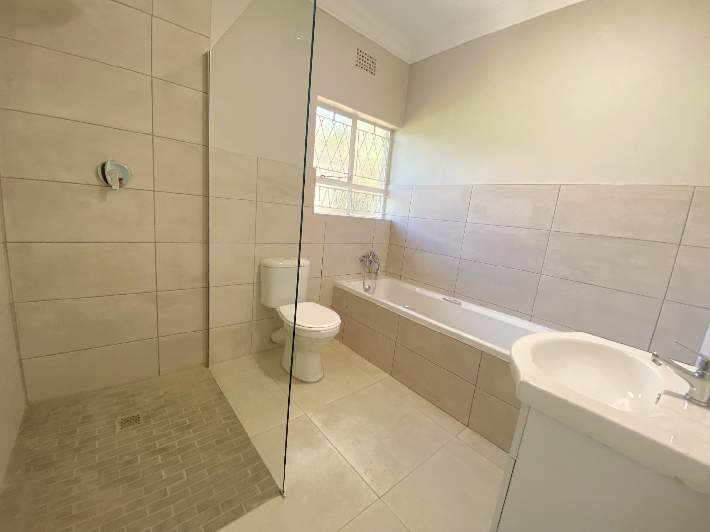 4 Bedroom Property for Sale in Silverfields Gauteng