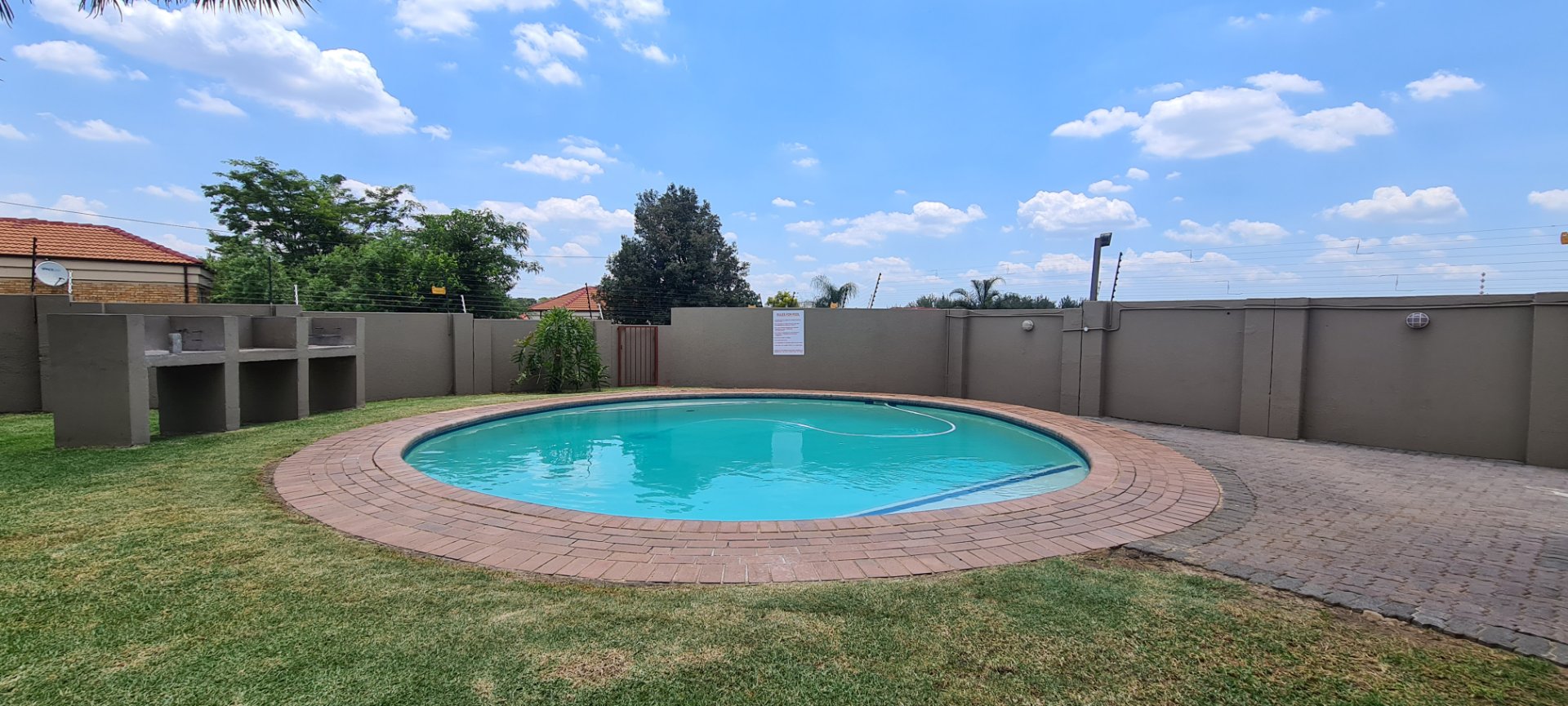 To Let 1 Bedroom Property for Rent in Radiokop Gauteng