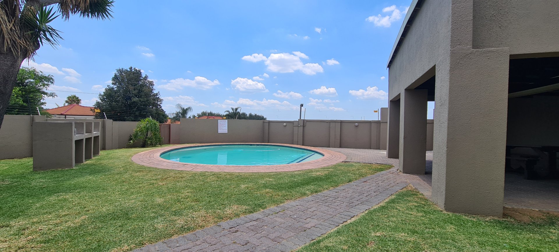 To Let 1 Bedroom Property for Rent in Radiokop Gauteng