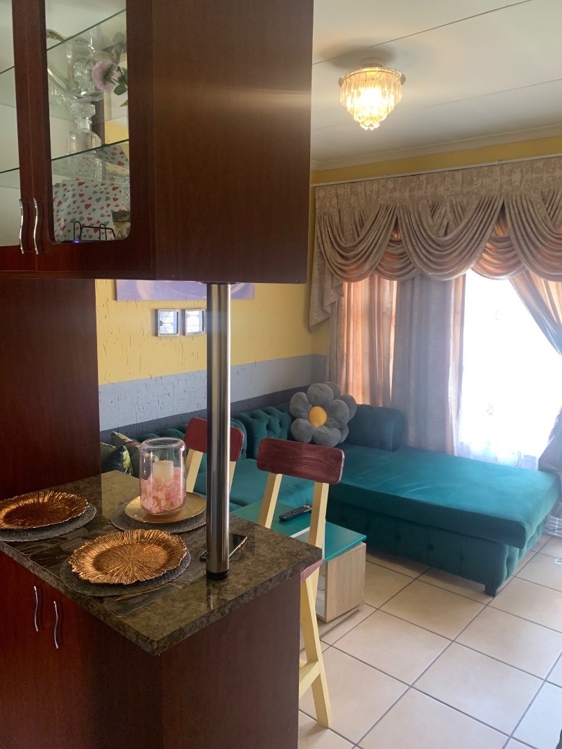 2 Bedroom Property for Sale in Ormonde Gauteng